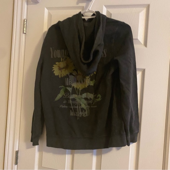 Assorted tops - Picture 5 of 15